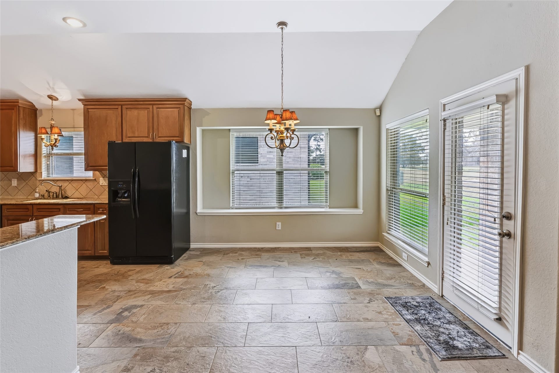 19019 Relay Road, Humble, TX 77346 19019 Relay Road, Humble, TX 77346