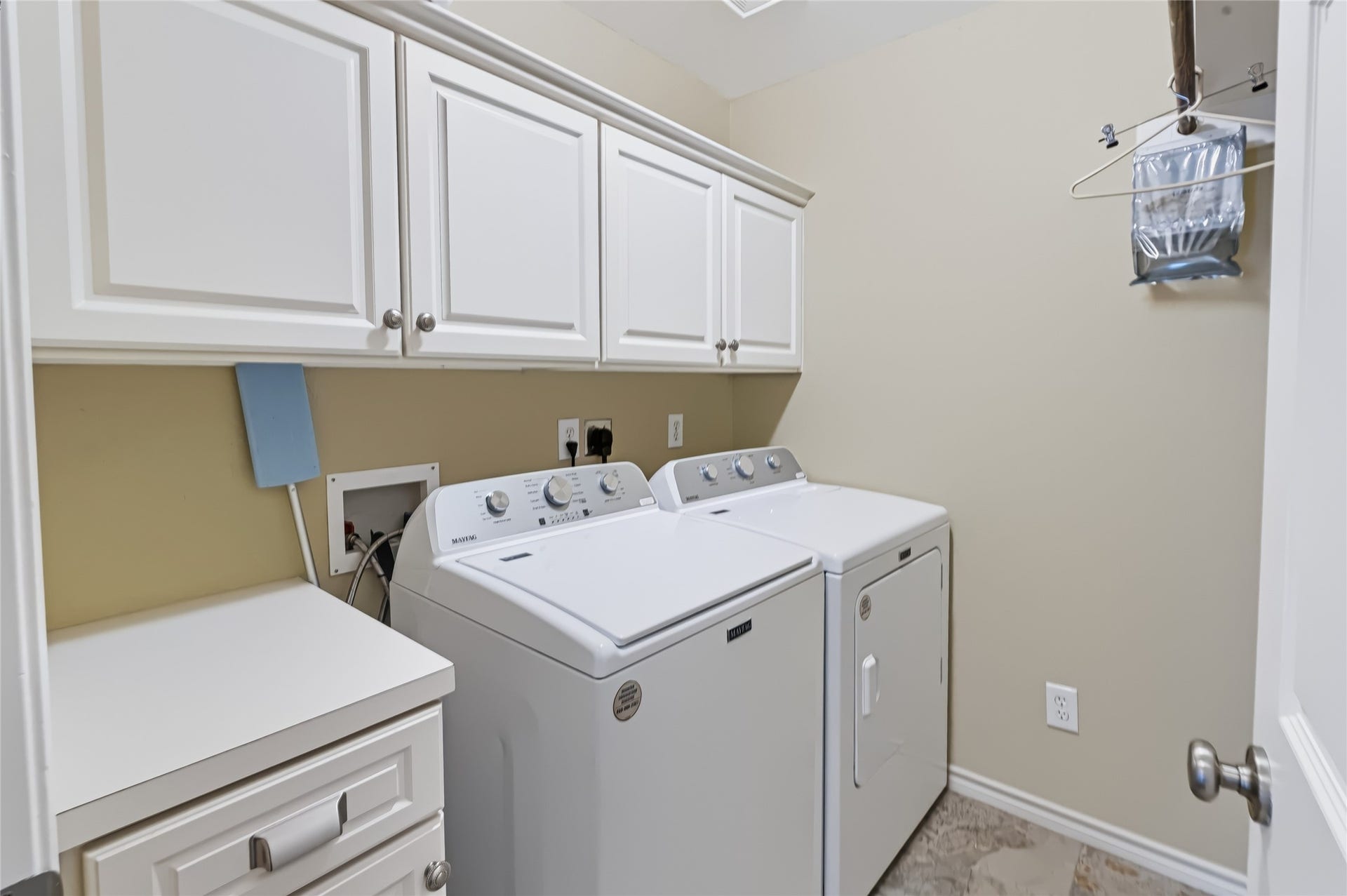 19019 Relay Road, Humble, TX 77346 19019 Relay Road, Humble, TX 77346