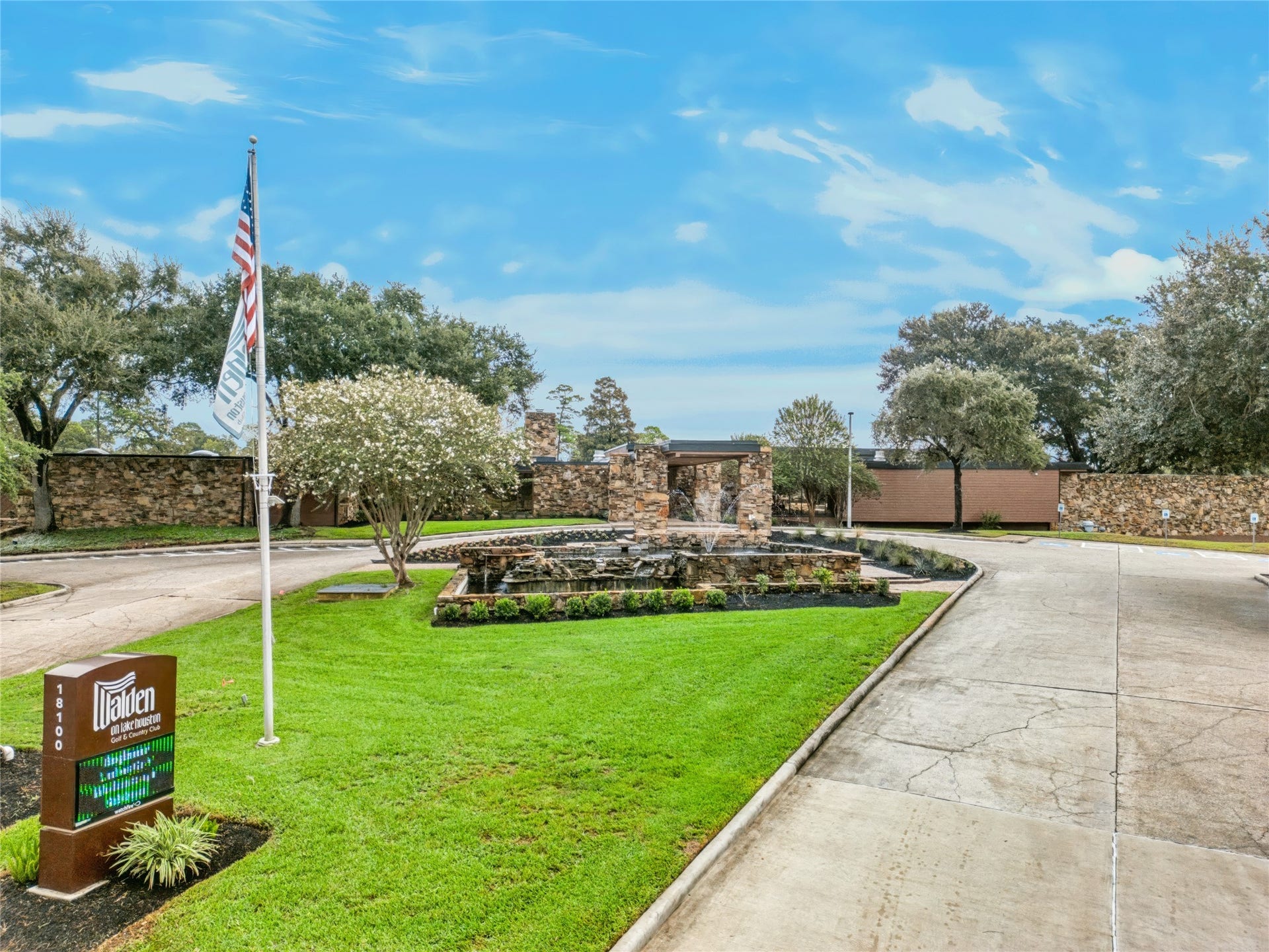 19019 Relay Road, Humble, TX 77346 19019 Relay Road, Humble, TX 77346