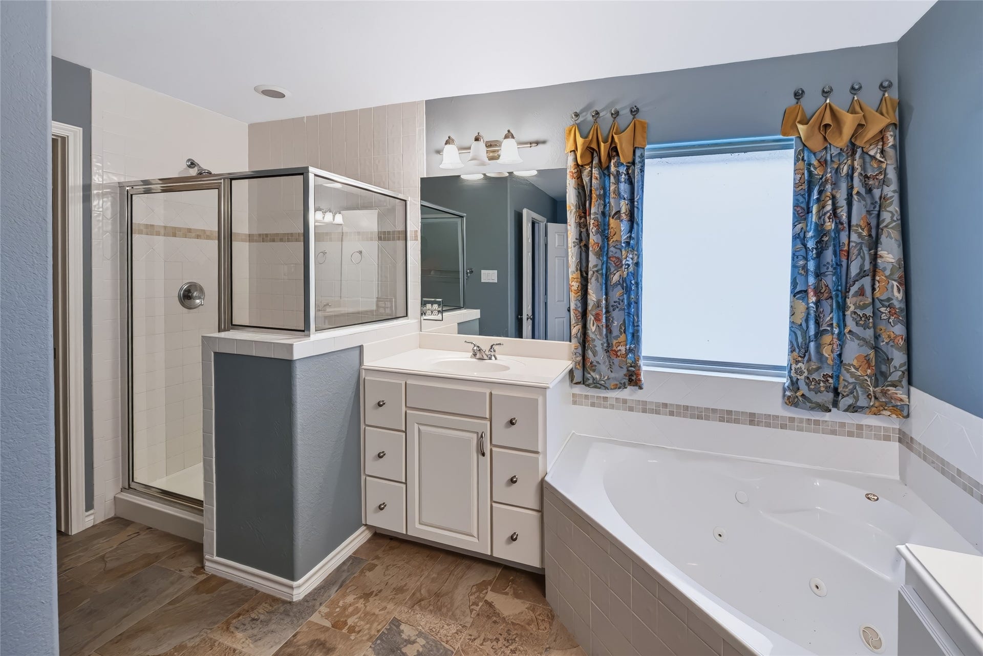 19019 Relay Road, Humble, TX 77346 19019 Relay Road, Humble, TX 77346