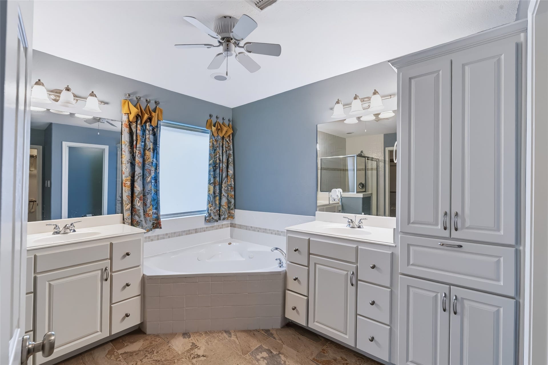 19019 Relay Road, Humble, TX 77346 19019 Relay Road, Humble, TX 77346