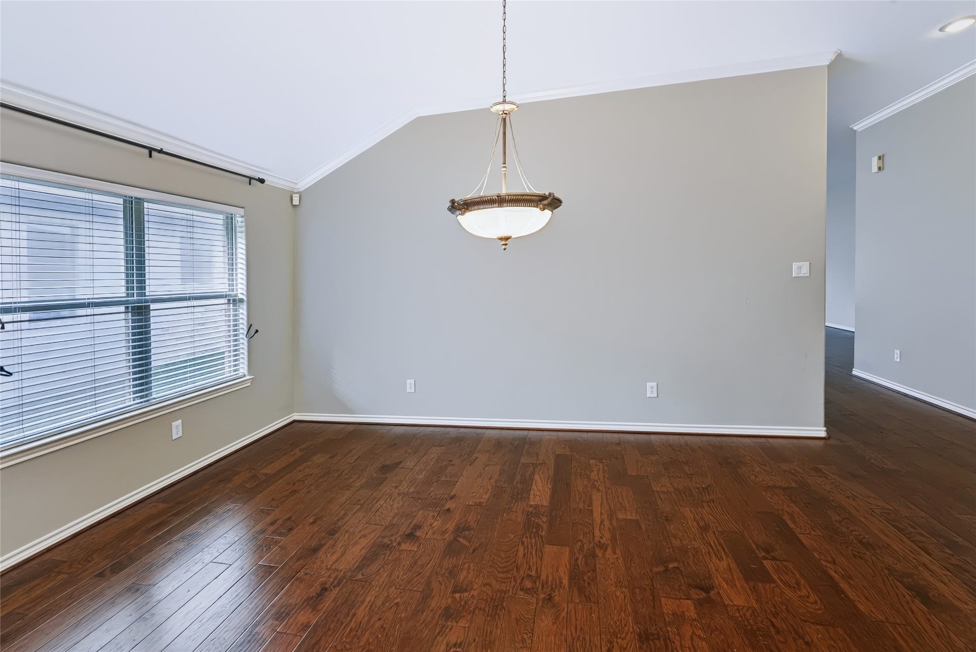 19019 Relay Road, Humble, TX 77346 19019 Relay Road, Humble, TX 77346