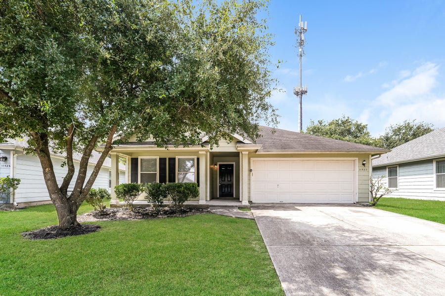 Property photo for 11522 Moonlight Ridge Drive, Humble, TX