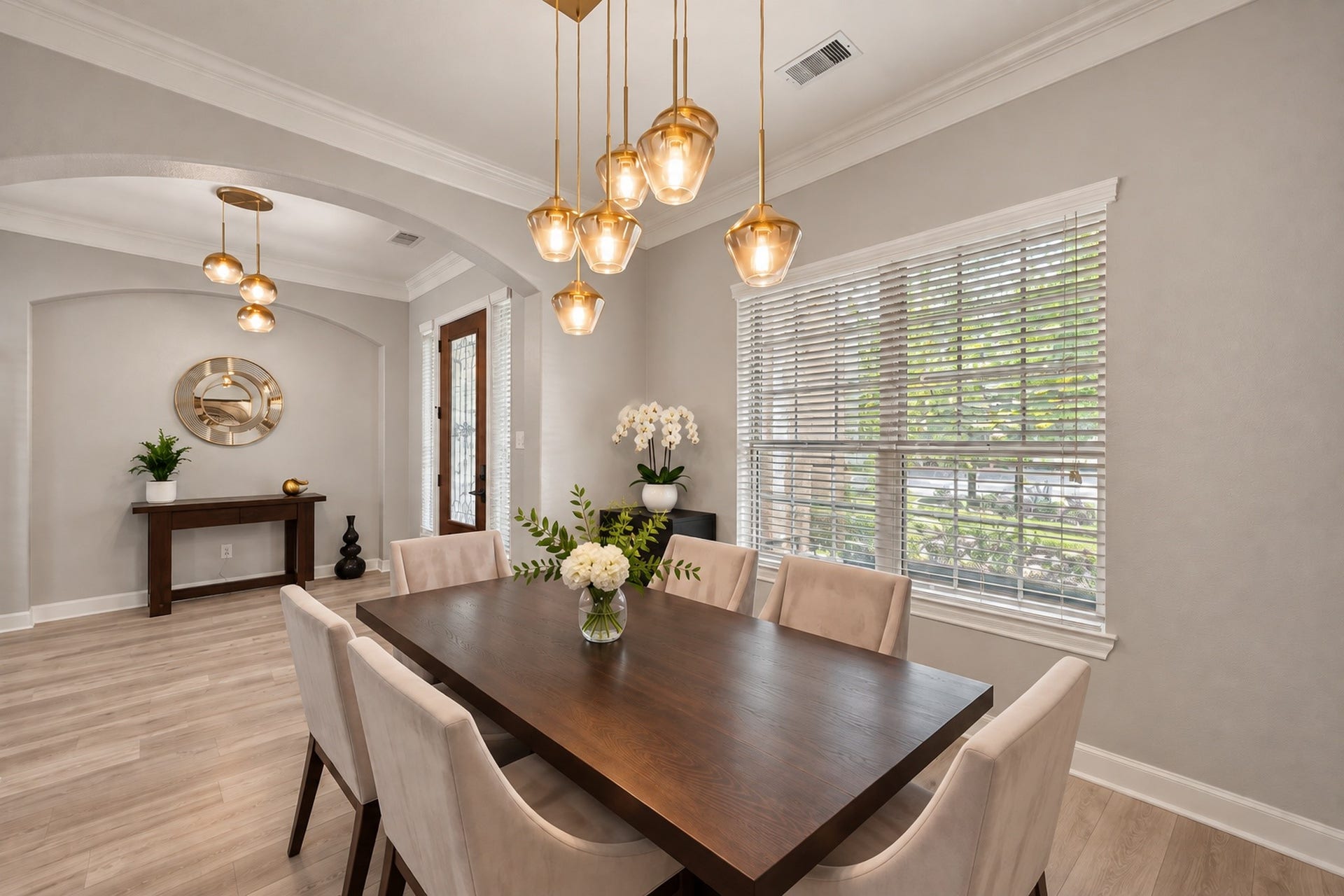 10 Camplight Court, Spring, TX 77389 Celebrate and enjoy time with family and friends here.