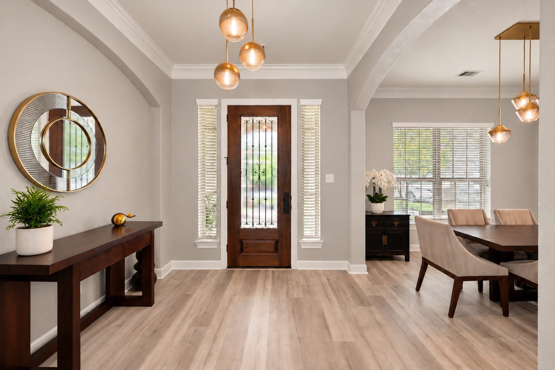 10 Camplight Court, Spring, TX 77389 Welcome In!
