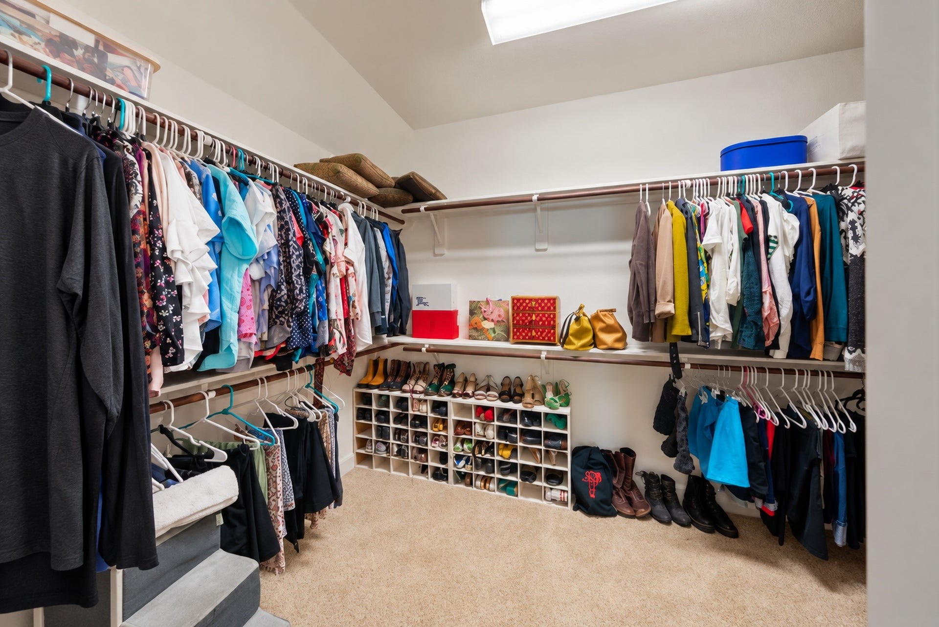 10 Camplight Court, Spring, TX 77389 Space for all in this oversized walk-in Closet (more space to right too). Actually, there is great dedicated storage in this home on both floors!