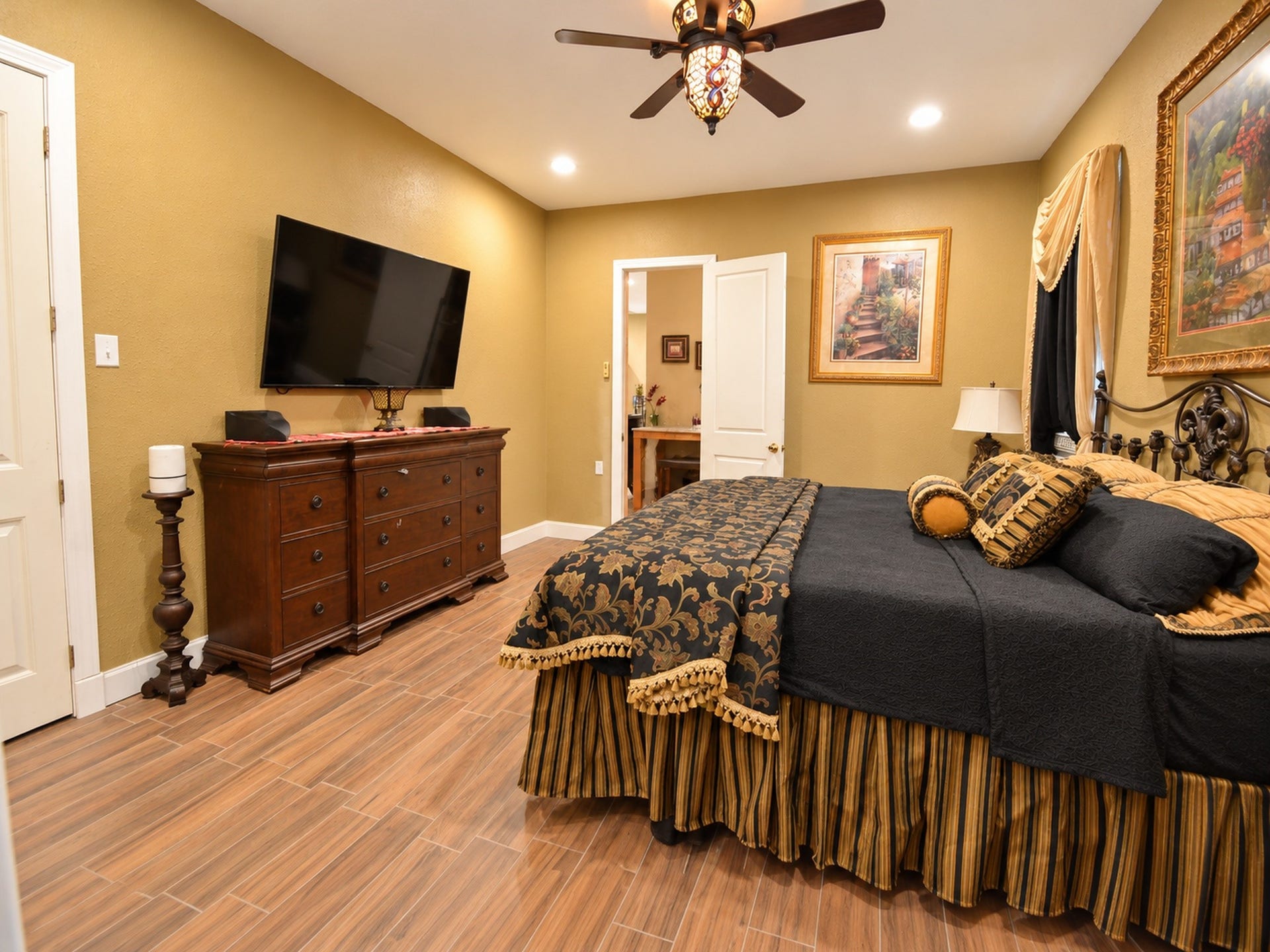 9727 Wiloak Street, Houston, TX 77078 9727 Wiloak Street, Houston, TX 77078