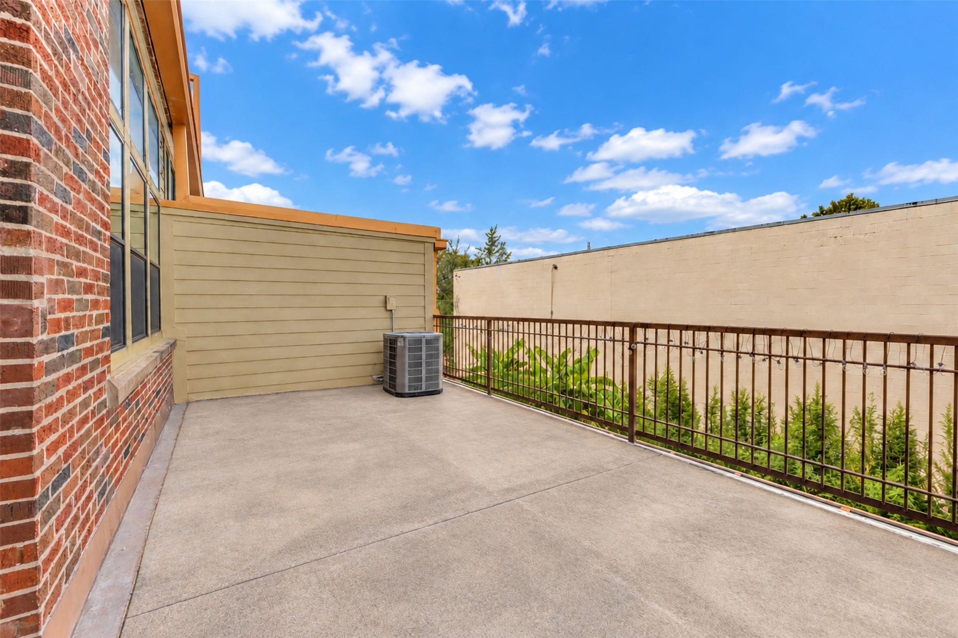 2323 Polk Street, #205, Houston, TX 77003 2323 Polk Street, #205, Houston, TX 77003
