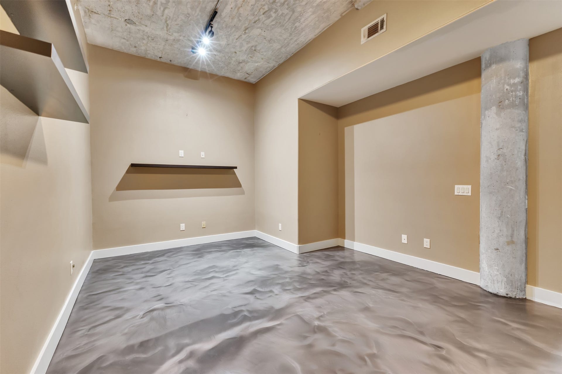 2323 Polk Street, #205, Houston, TX 77003 2323 Polk Street, #205, Houston, TX 77003