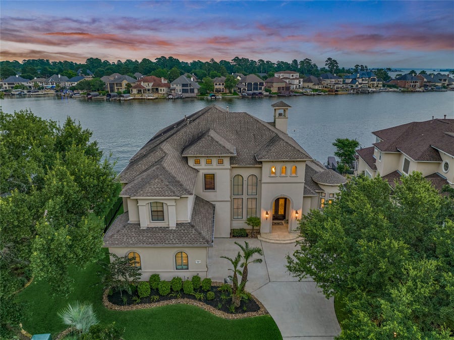 Property photo for 106 W Shore Drive, Montgomery, TX