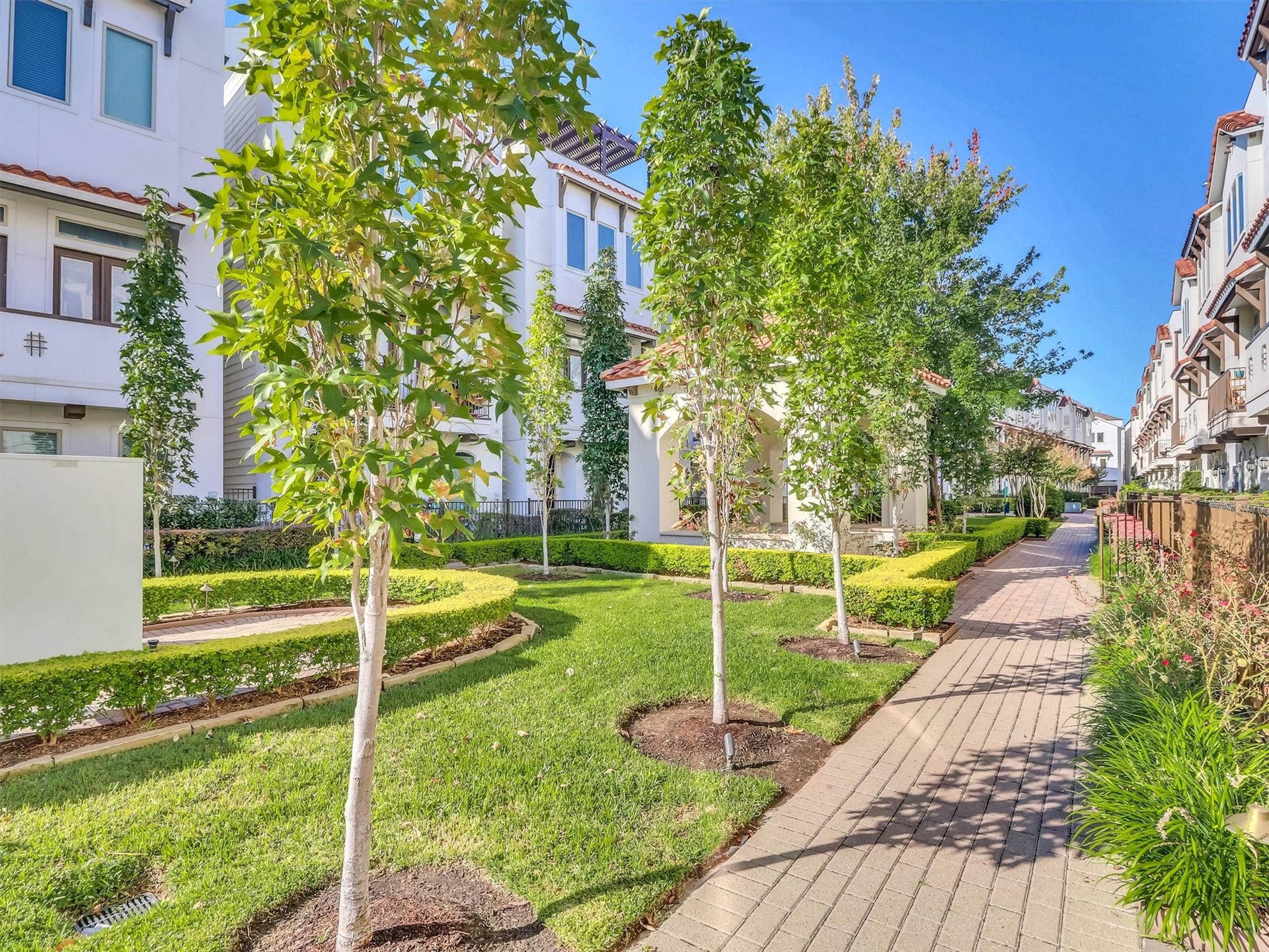 1281 Bonner Street, Houston, TX 77007 1281 Bonner Street, Houston, TX 77007