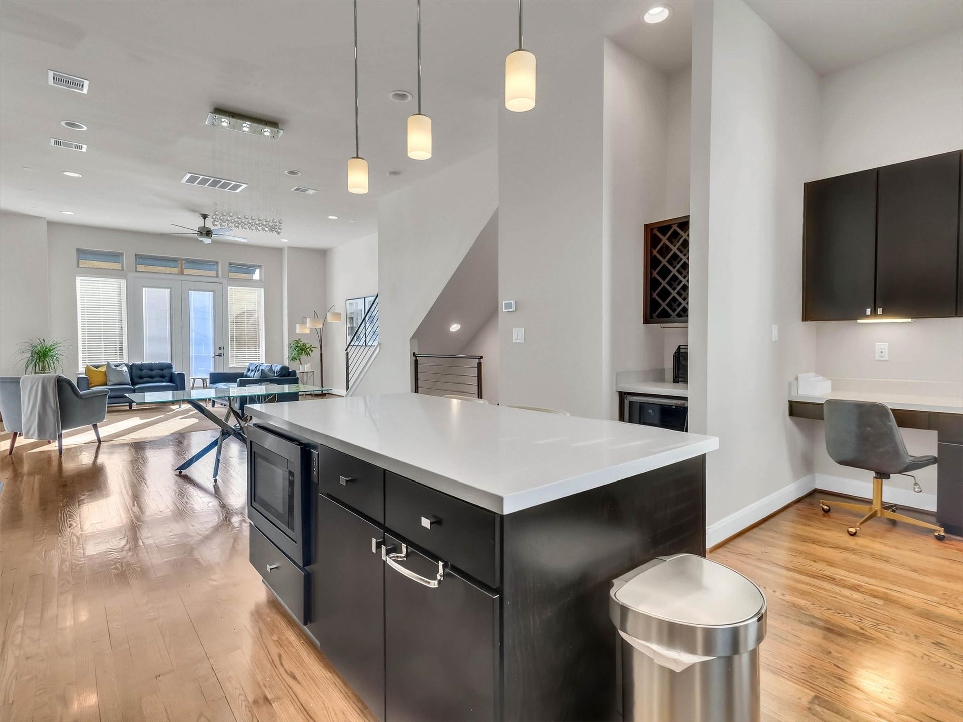 1281 Bonner Street, Houston, TX 77007 1281 Bonner Street, Houston, TX 77007