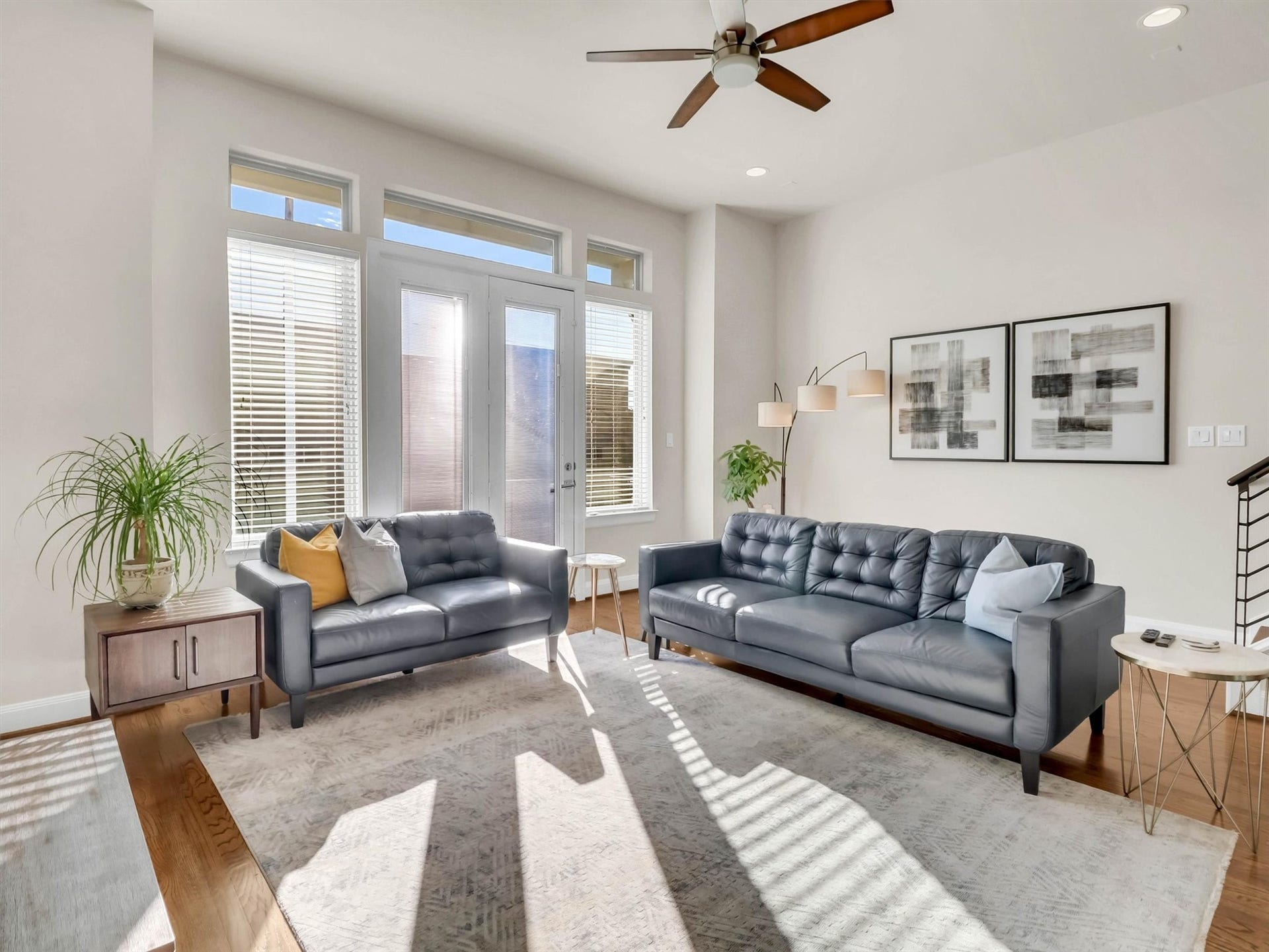 1281 Bonner Street, Houston, TX 77007 1281 Bonner Street, Houston, TX 77007