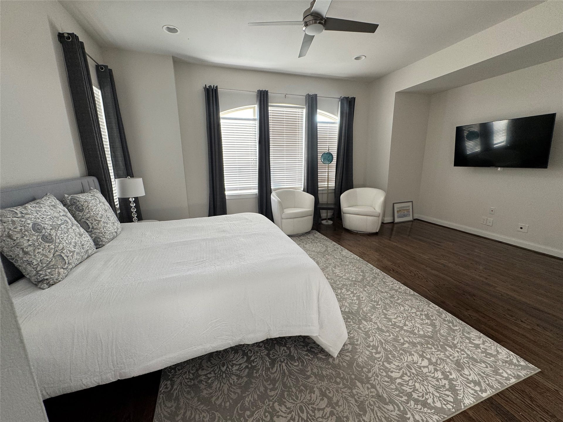 1281 Bonner Street, Houston, TX 77007 Primary Bedroom 3rd Level
