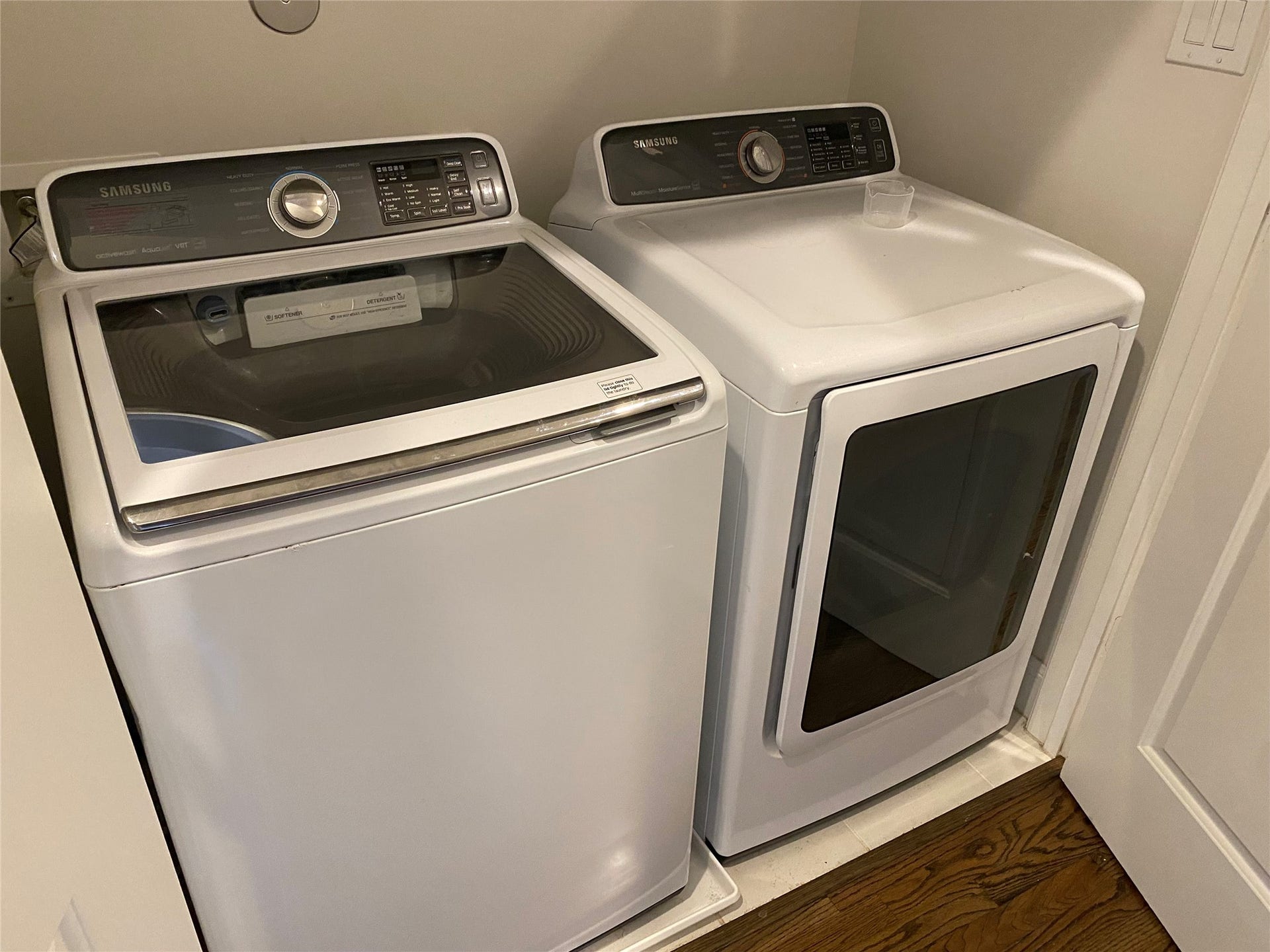 1281 Bonner Street, Houston, TX 77007 Laundry Room