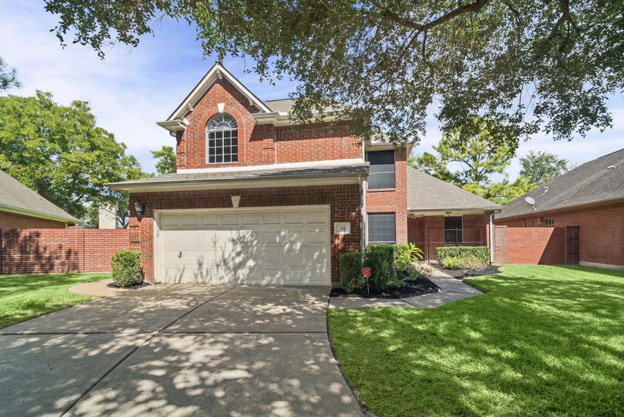 Property photo for 34 Grants Lake Circle, Sugar Land, TX