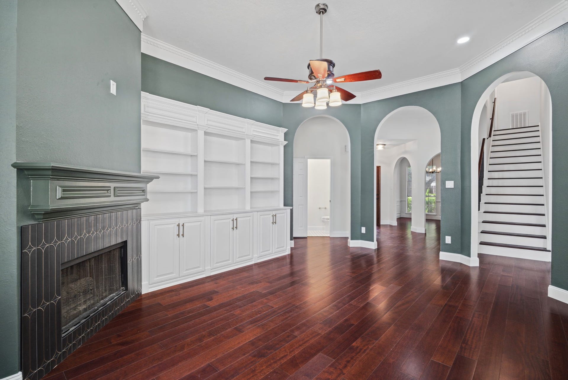 34 Grants Lake Circle, Sugar Land, TX 77479 34 Grants Lake Circle, Sugar Land, TX 77479