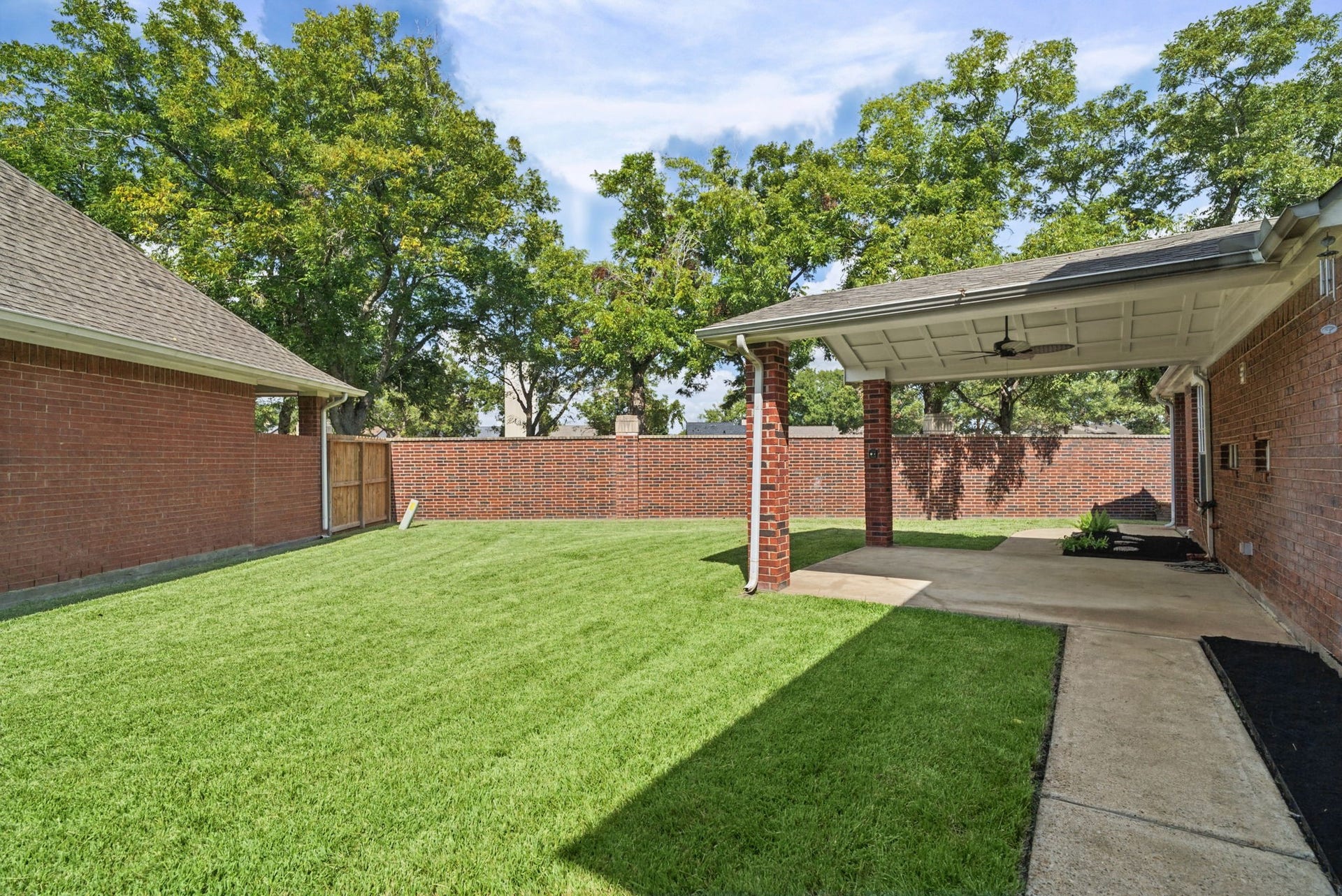 34 Grants Lake Circle, Sugar Land, TX 77479 34 Grants Lake Circle, Sugar Land, TX 77479