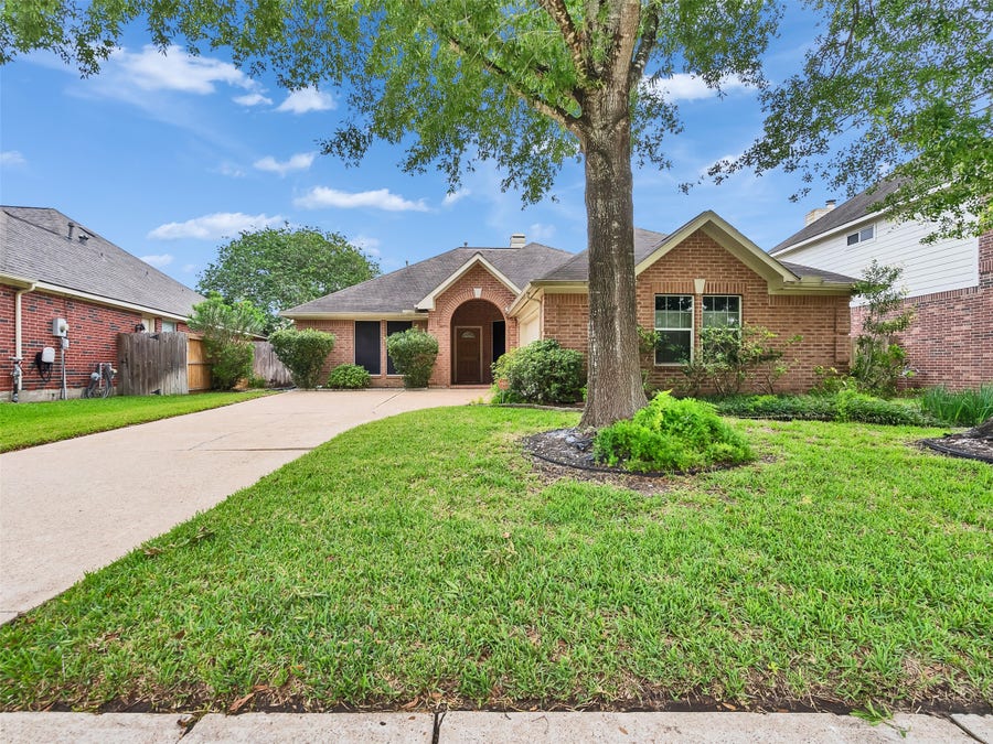 Property photo for 4123 Ridgepoint Drive, Pearland, TX