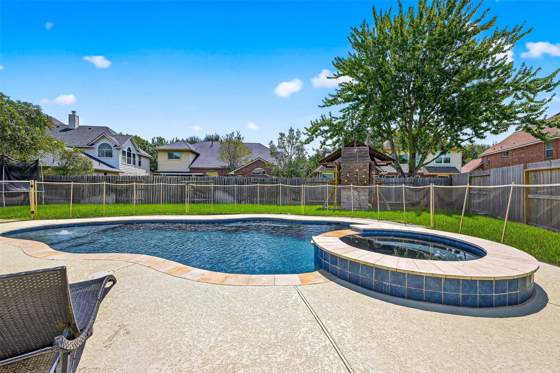 4722 Plato Park Drive, Sugar Land, TX 77479 4722 Plato Park Drive, Sugar Land, TX 77479