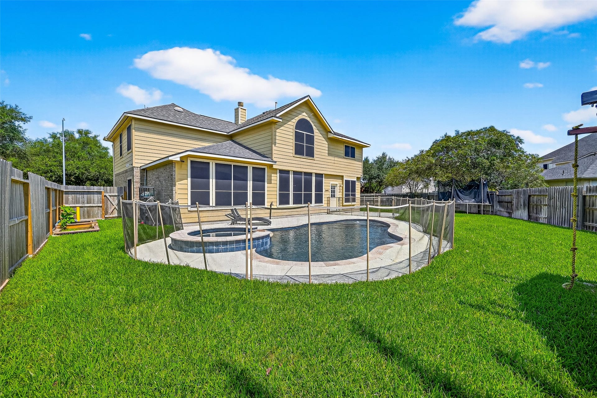 4722 Plato Park Drive, Sugar Land, TX 77479 4722 Plato Park Drive, Sugar Land, TX 77479
