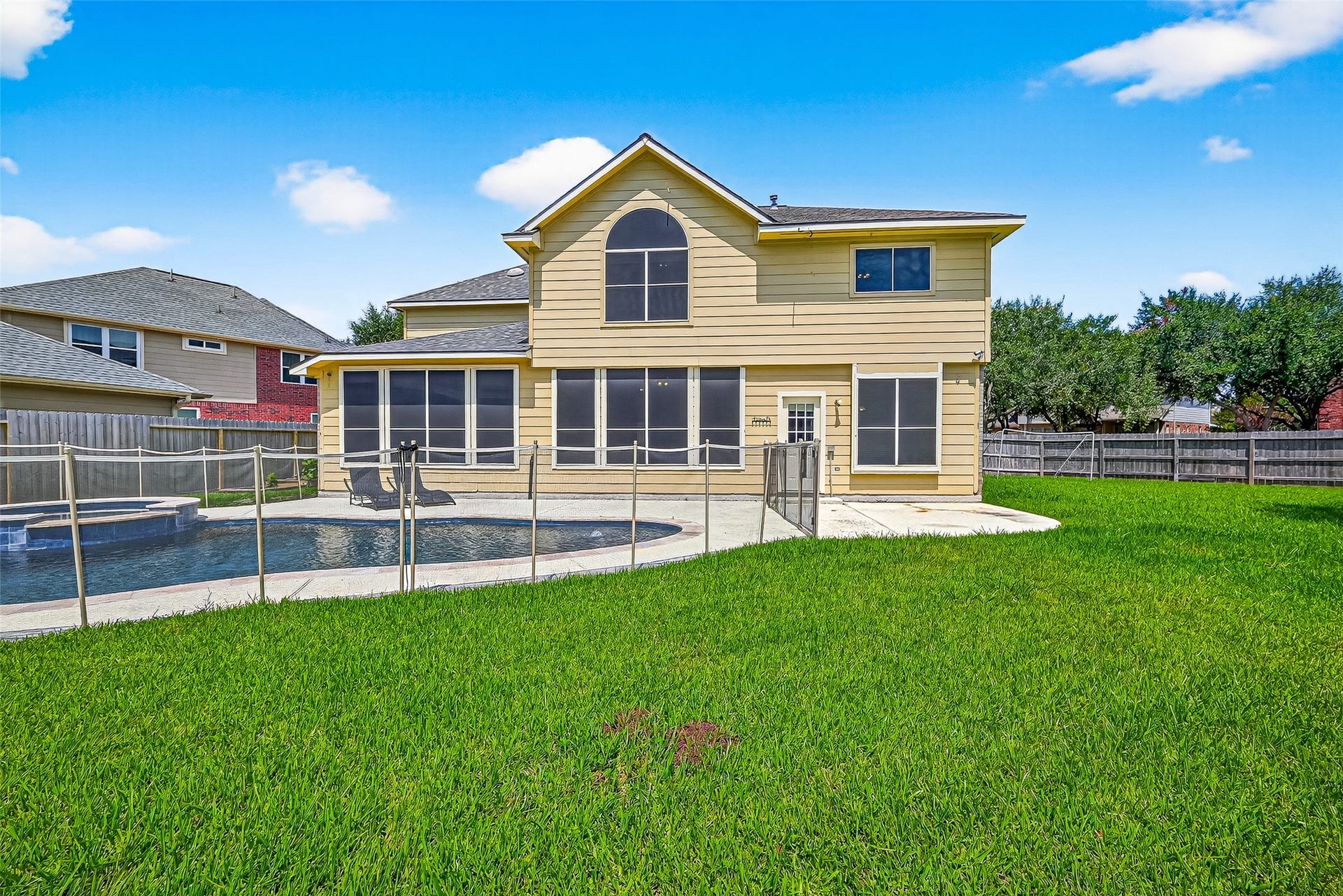 4722 Plato Park Drive, Sugar Land, TX 77479 4722 Plato Park Drive, Sugar Land, TX 77479