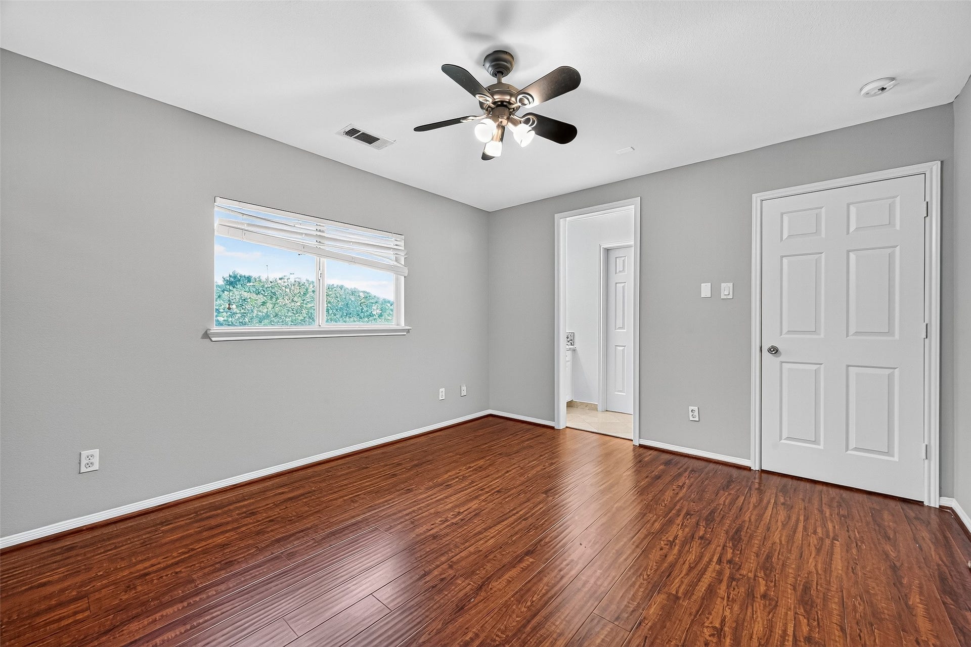4722 Plato Park Drive, Sugar Land, TX 77479 4722 Plato Park Drive, Sugar Land, TX 77479