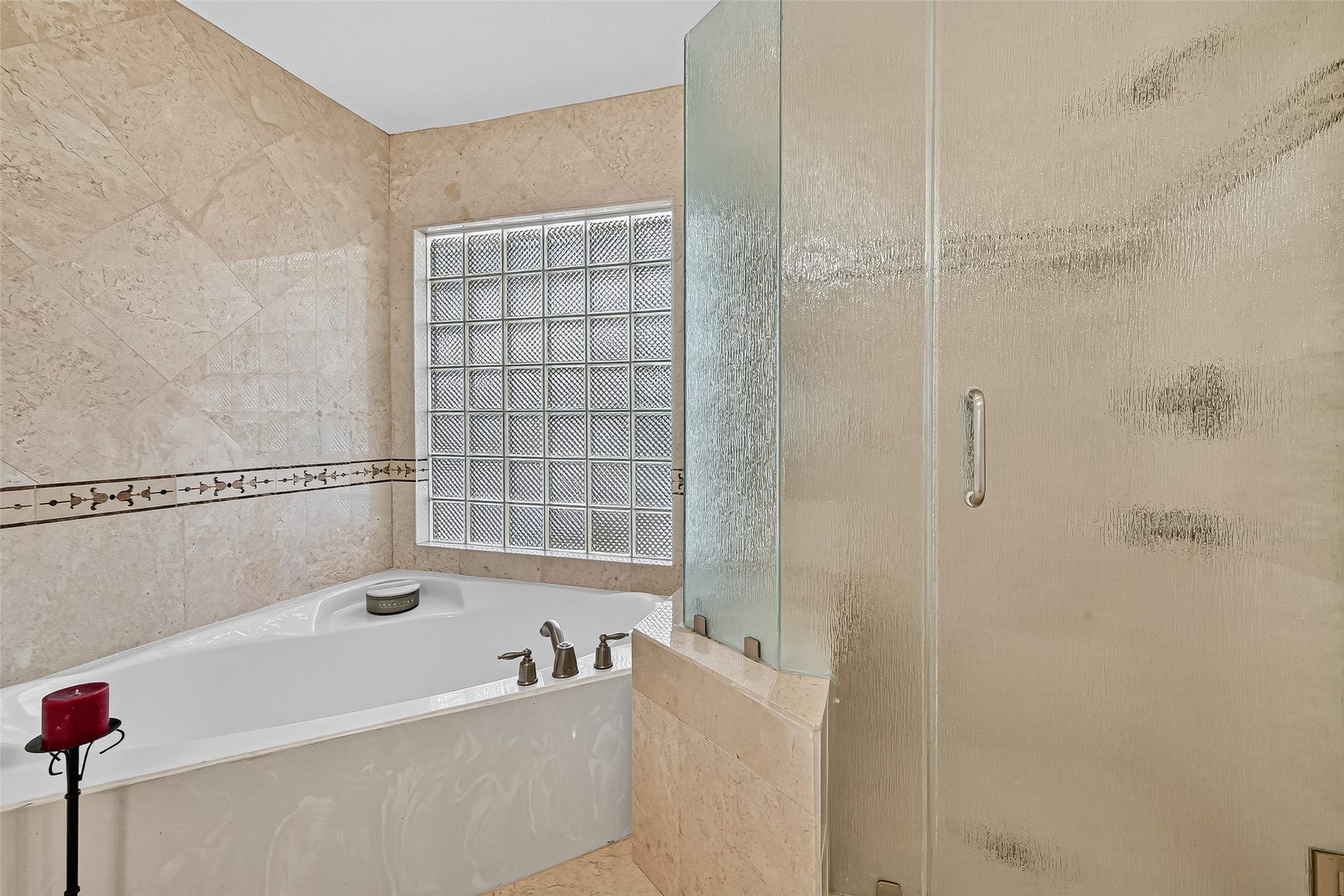 4722 Plato Park Drive, Sugar Land, TX 77479 4722 Plato Park Drive, Sugar Land, TX 77479