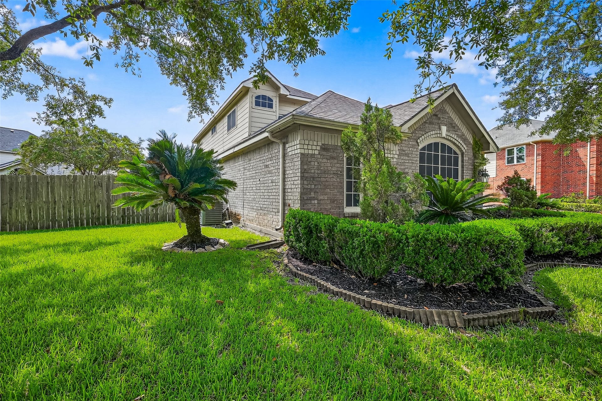 4722 Plato Park Drive, Sugar Land, TX 77479 4722 Plato Park Drive, Sugar Land, TX 77479