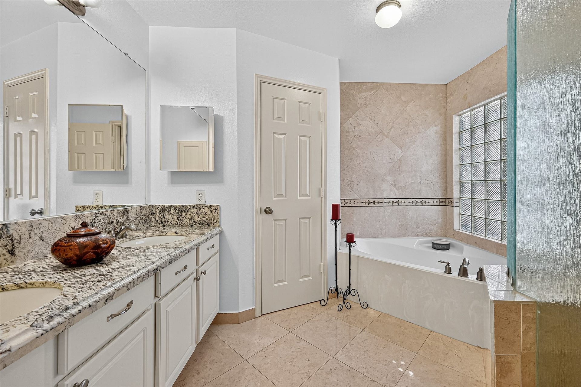 4722 Plato Park Drive, Sugar Land, TX 77479 4722 Plato Park Drive, Sugar Land, TX 77479