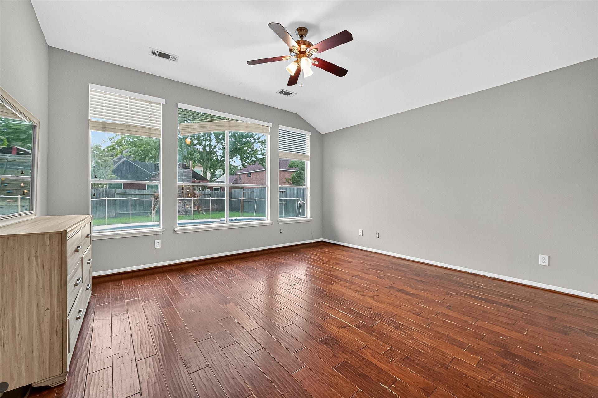 4722 Plato Park Drive, Sugar Land, TX 77479 4722 Plato Park Drive, Sugar Land, TX 77479