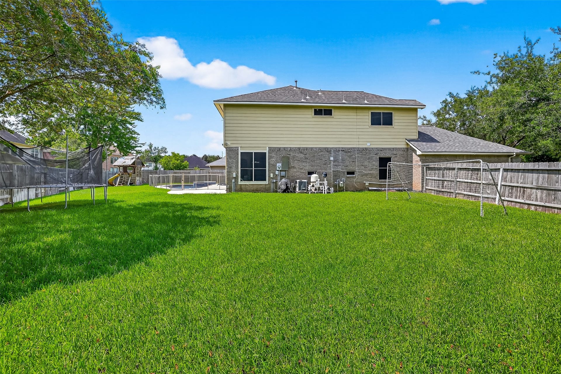 4722 Plato Park Drive, Sugar Land, TX 77479 4722 Plato Park Drive, Sugar Land, TX 77479