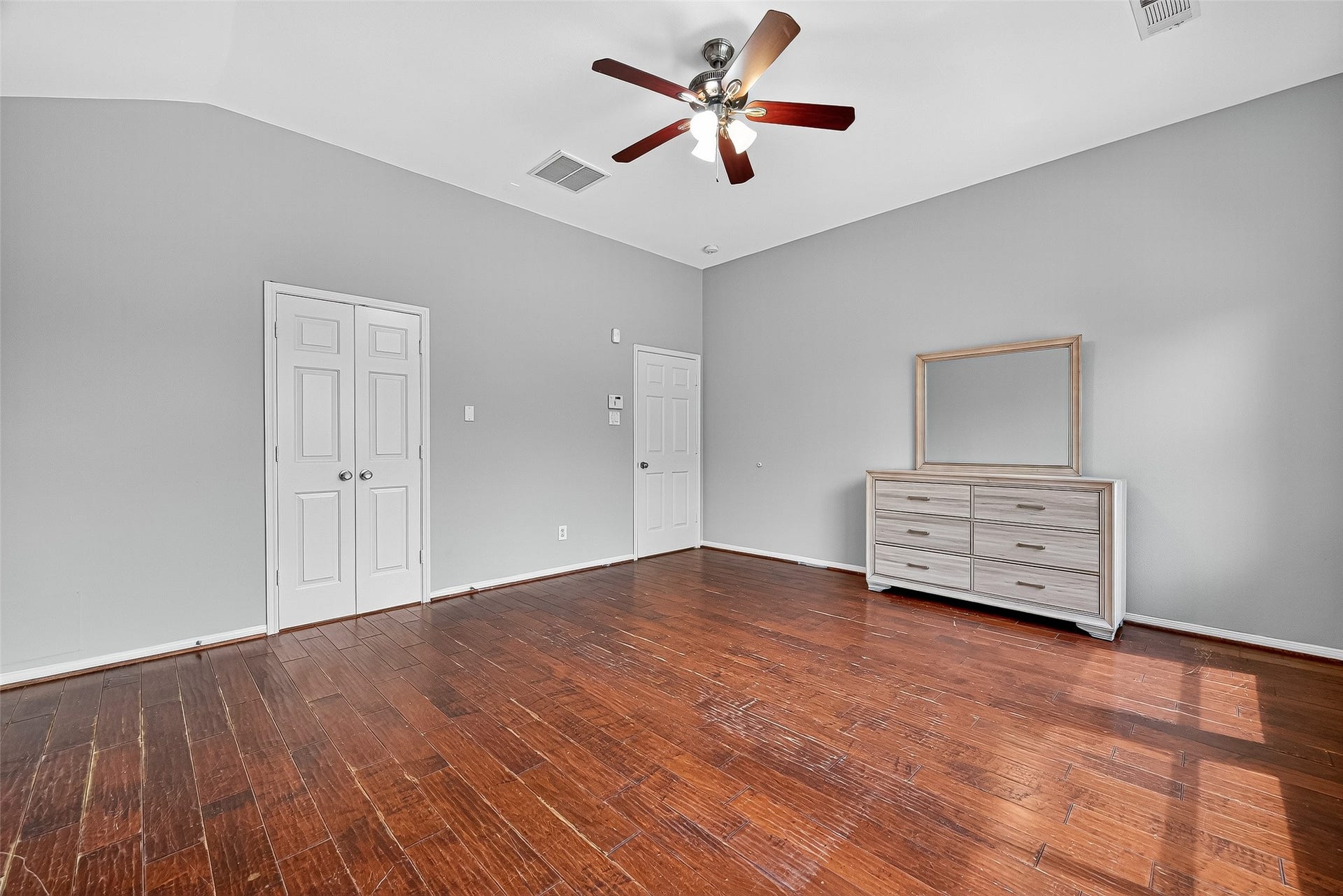 4722 Plato Park Drive, Sugar Land, TX 77479 4722 Plato Park Drive, Sugar Land, TX 77479
