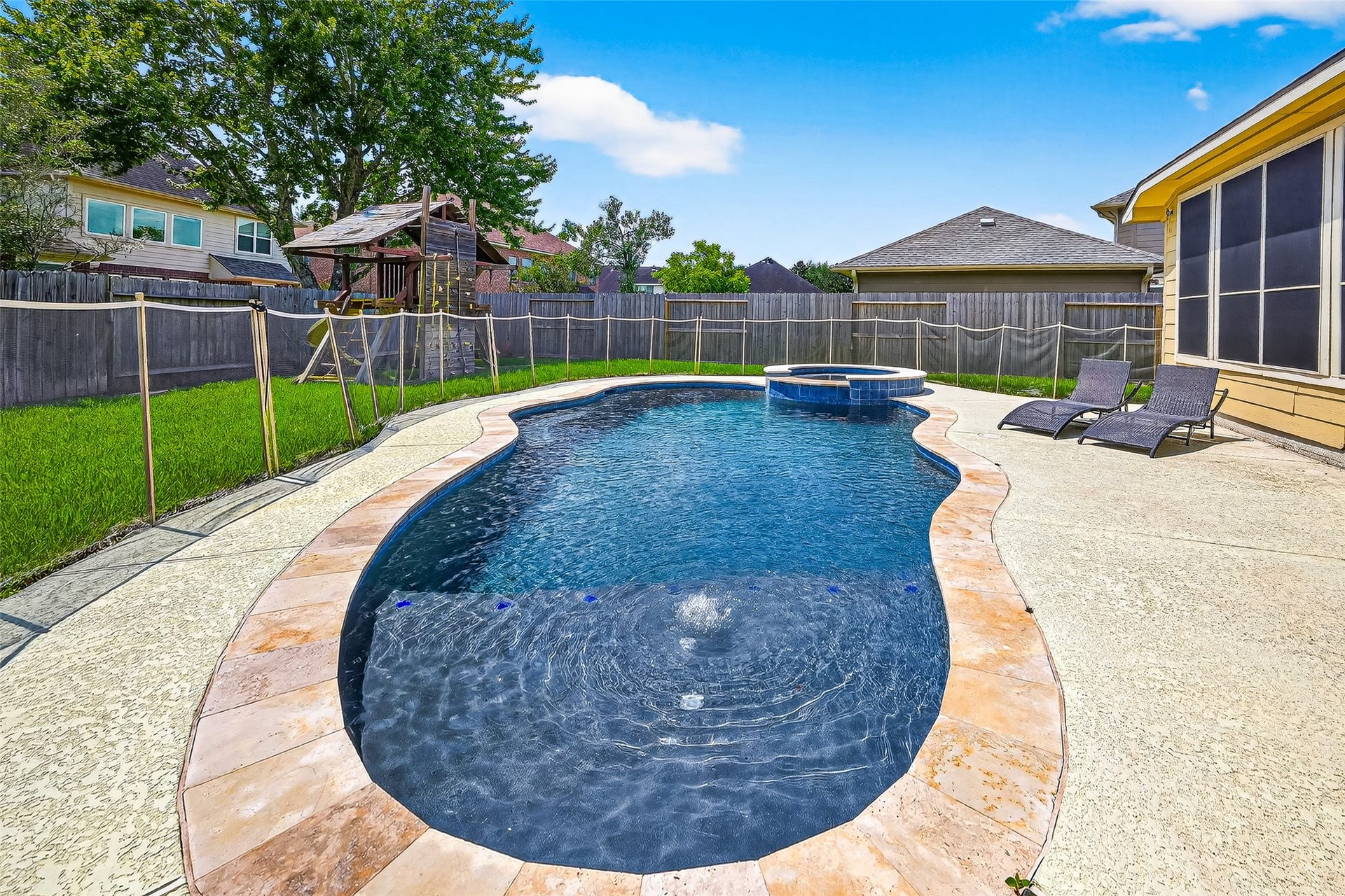4722 Plato Park Drive, Sugar Land, TX 77479 4722 Plato Park Drive, Sugar Land, TX 77479
