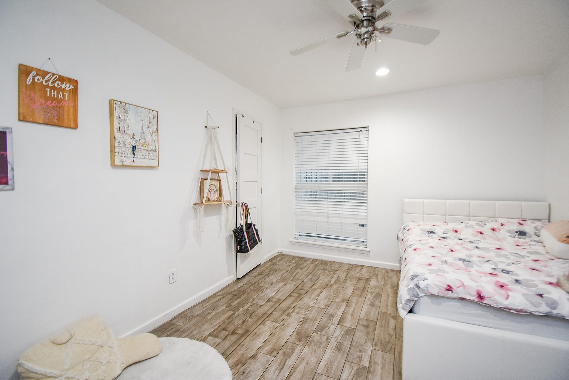 7631 Hopewell Lane, Houston, TX 77071 7631 Hopewell Lane, Houston, TX 77071