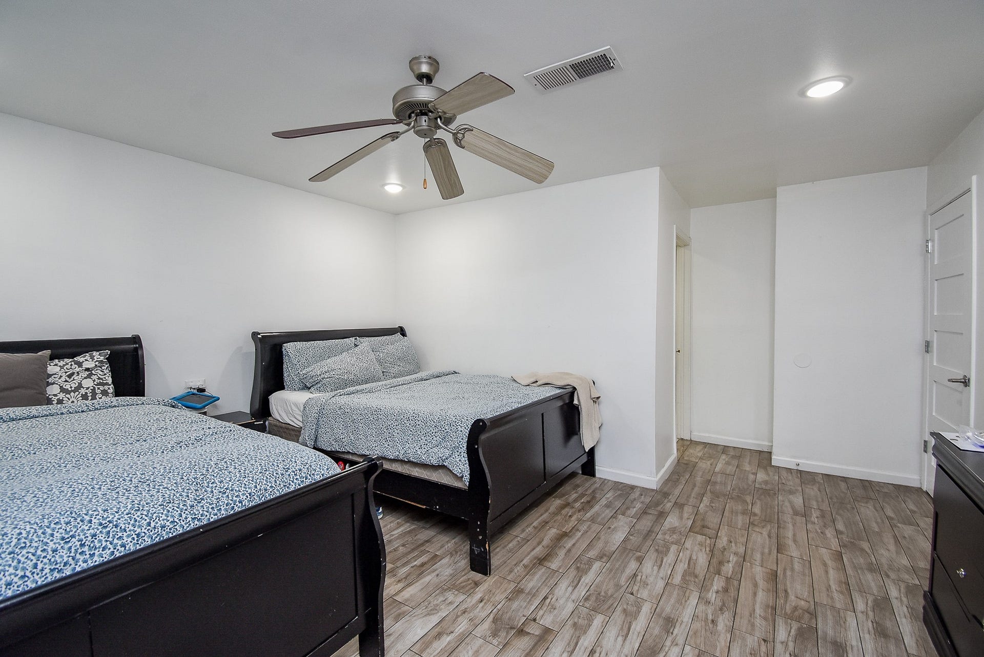 7631 Hopewell Lane, Houston, TX 77071 7631 Hopewell Lane, Houston, TX 77071