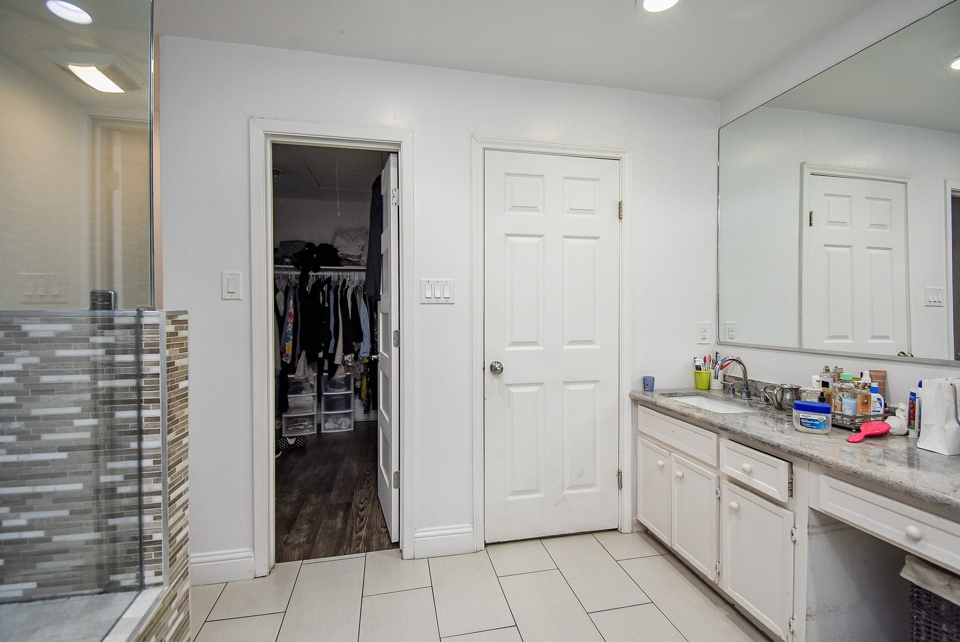 7631 Hopewell Lane, Houston, TX 77071 7631 Hopewell Lane, Houston, TX 77071