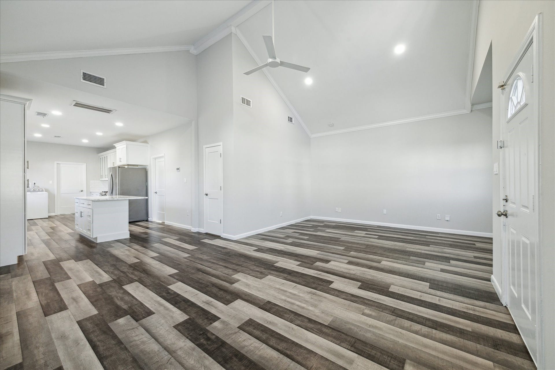 202 E 34th Street, Houston, TX 77018 202 E 34th Street, Houston, TX 77018