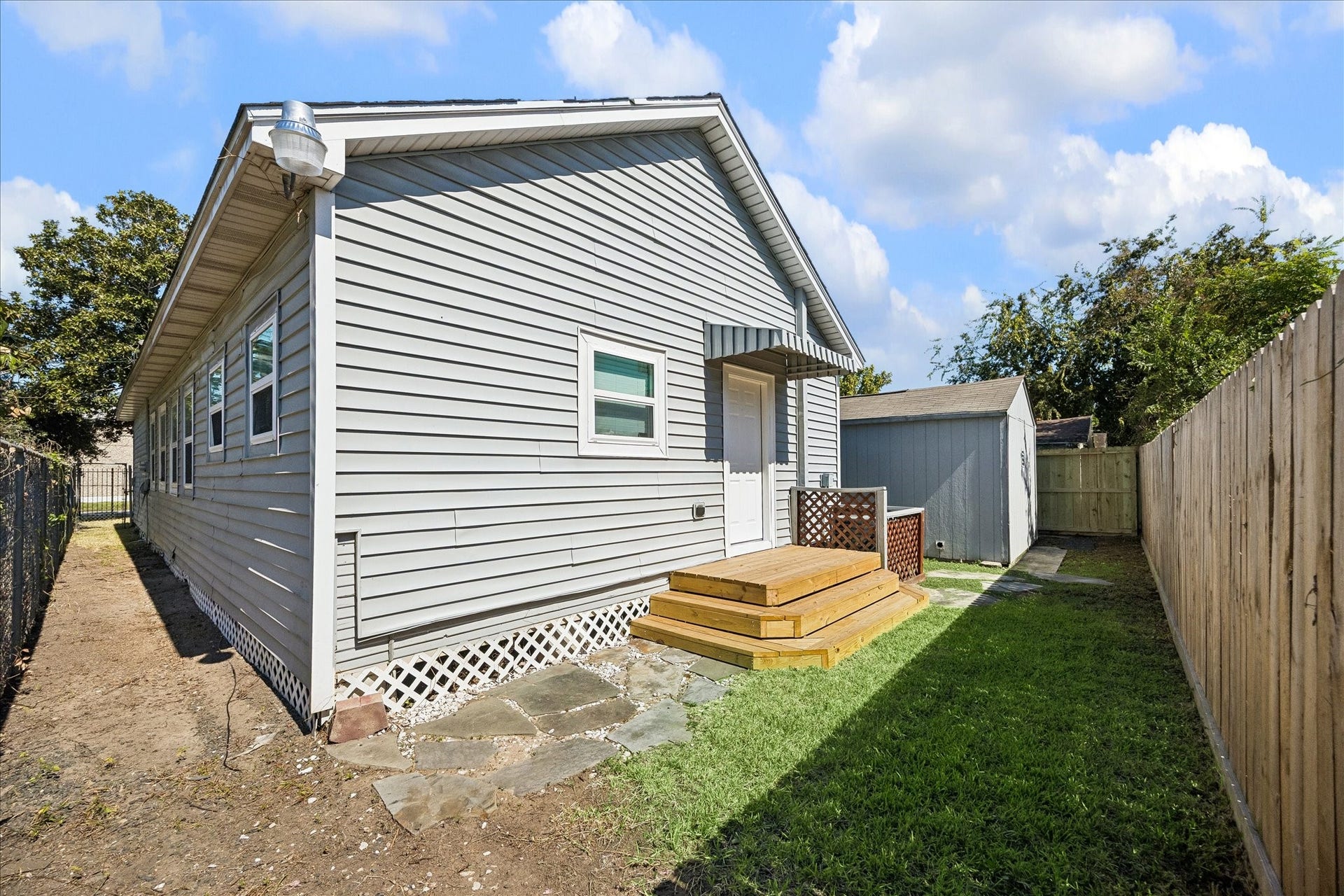 202 E 34th Street, Houston, TX 77018 202 E 34th Street, Houston, TX 77018