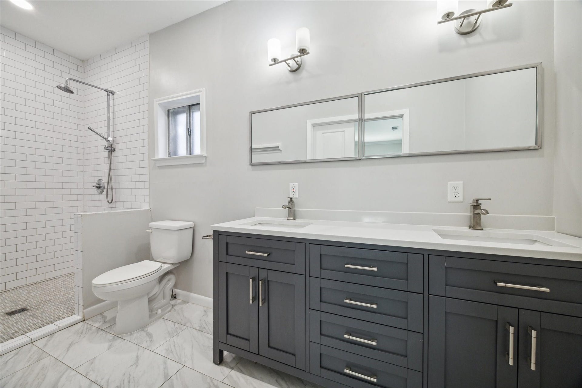 202 E 34th Street, Houston, TX 77018 202 E 34th Street, Houston, TX 77018