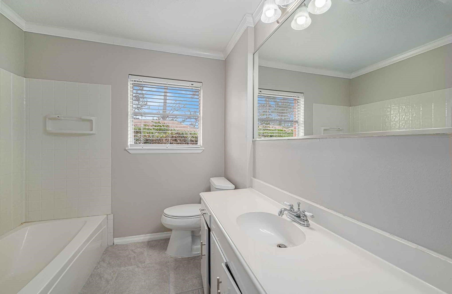 1508 N SAN JACINTO Street, Conroe, TX 77301