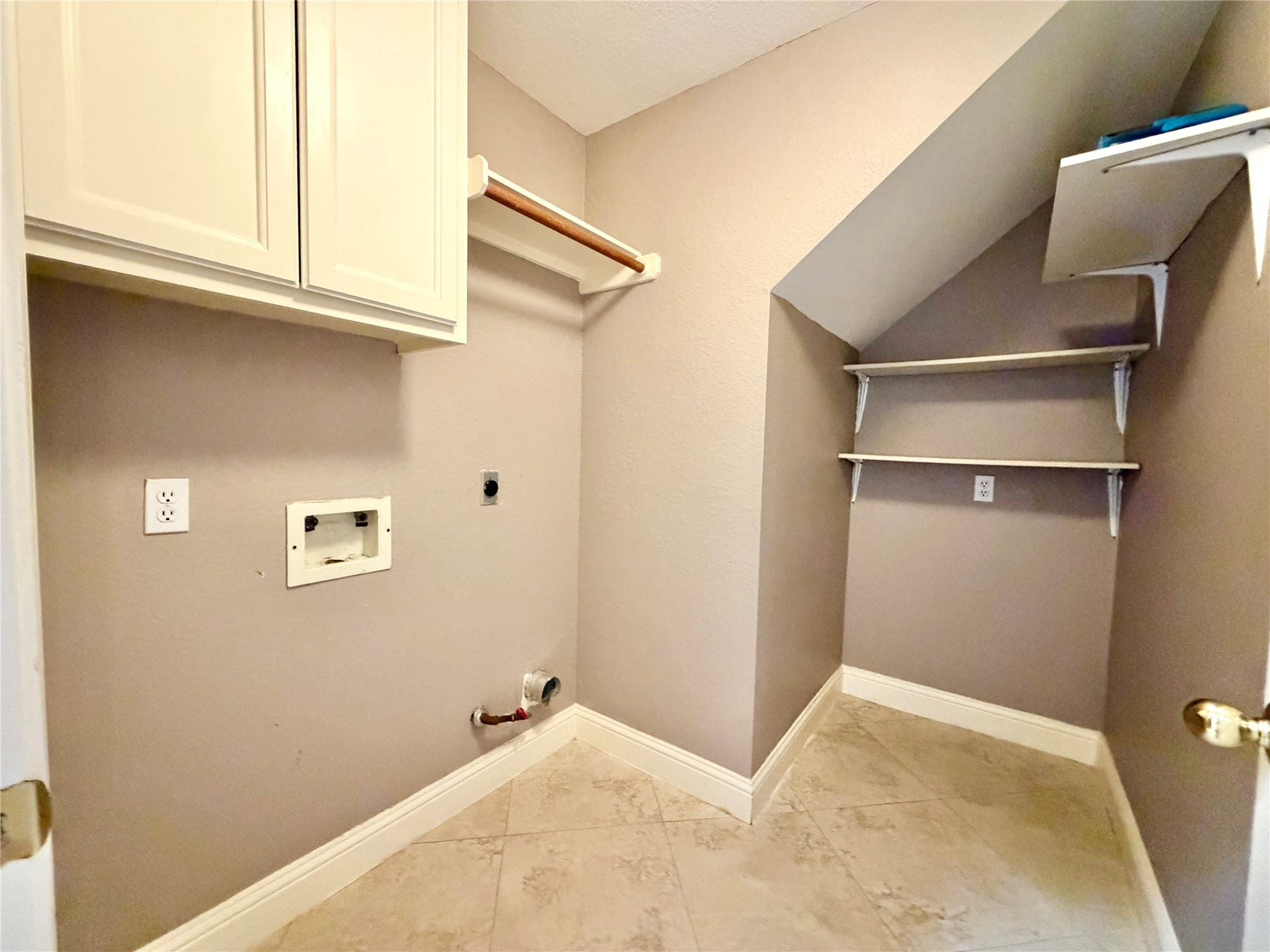 4406 Oak Trail Court, Sugar Land, TX 77479 4406 Oak Trail Court, Sugar Land, TX 77479