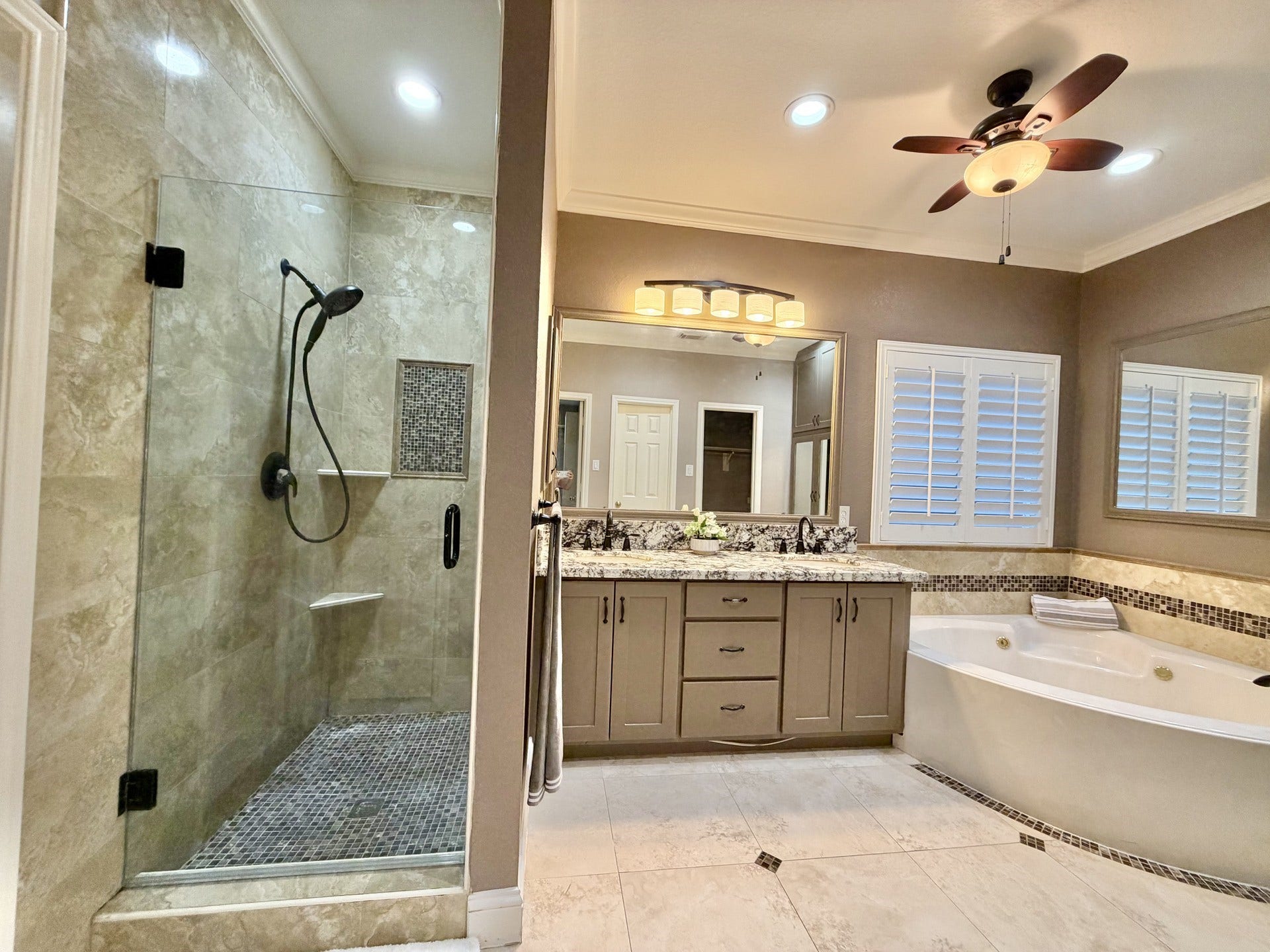 4406 Oak Trail Court, Sugar Land, TX 77479 4406 Oak Trail Court, Sugar Land, TX 77479