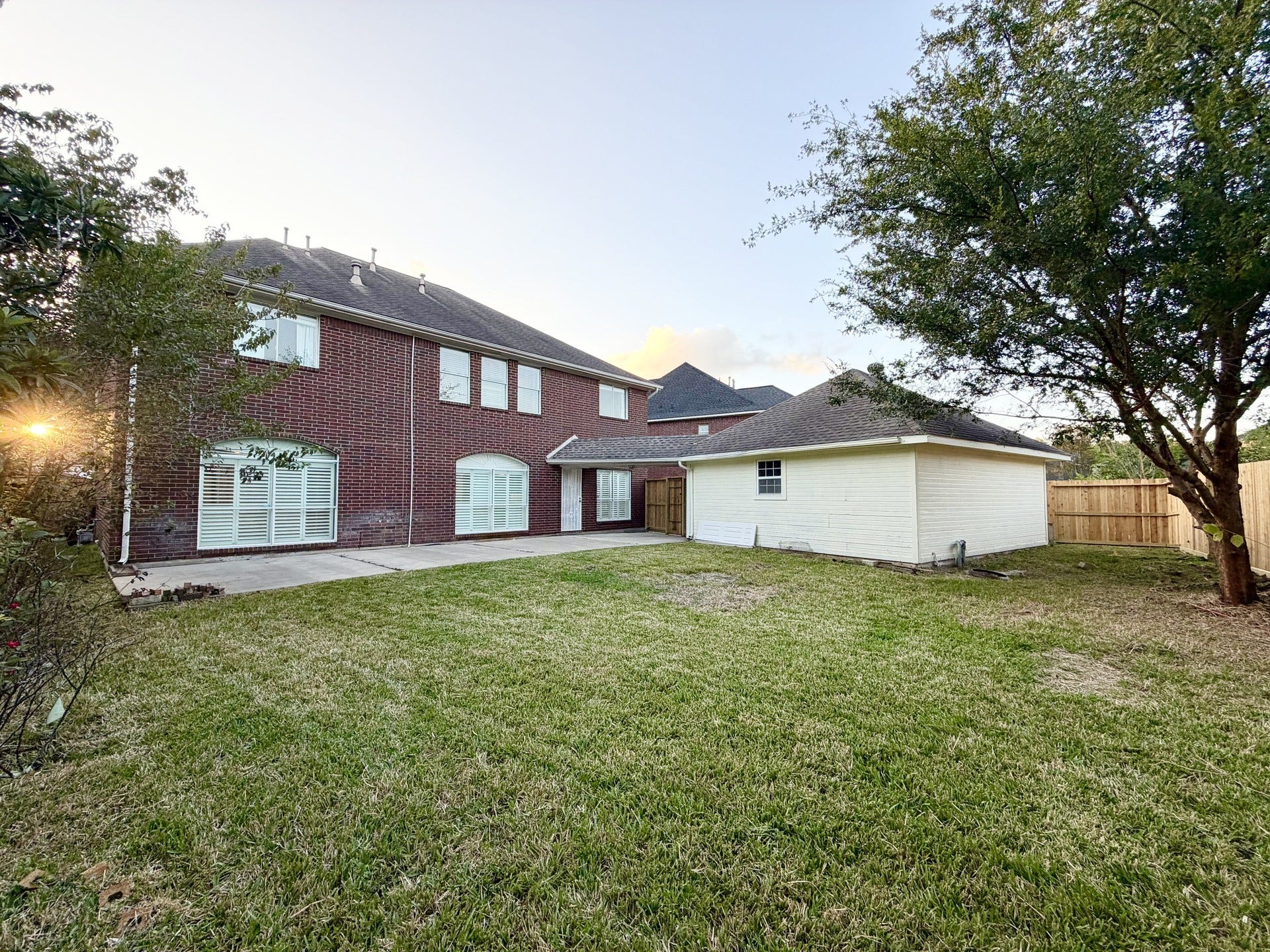 4406 Oak Trail Court, Sugar Land, TX 77479 4406 Oak Trail Court, Sugar Land, TX 77479