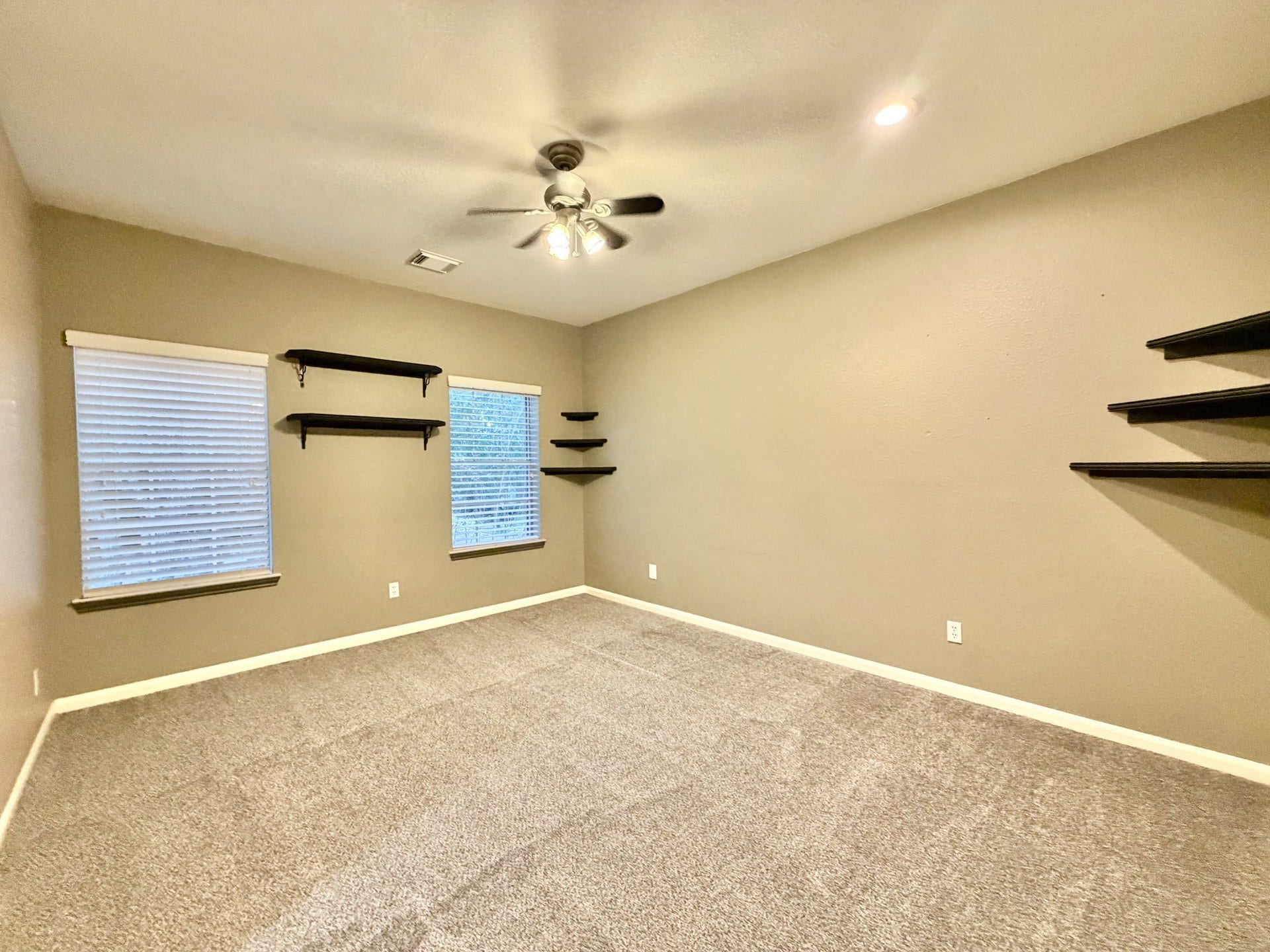 4406 Oak Trail Court, Sugar Land, TX 77479 4406 Oak Trail Court, Sugar Land, TX 77479