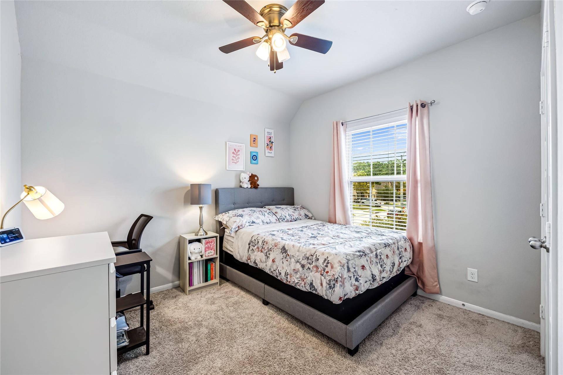 16843 Hemlock Grove Drive, Humble, TX 77346 16843 Hemlock Grove Drive, Humble, TX 77346