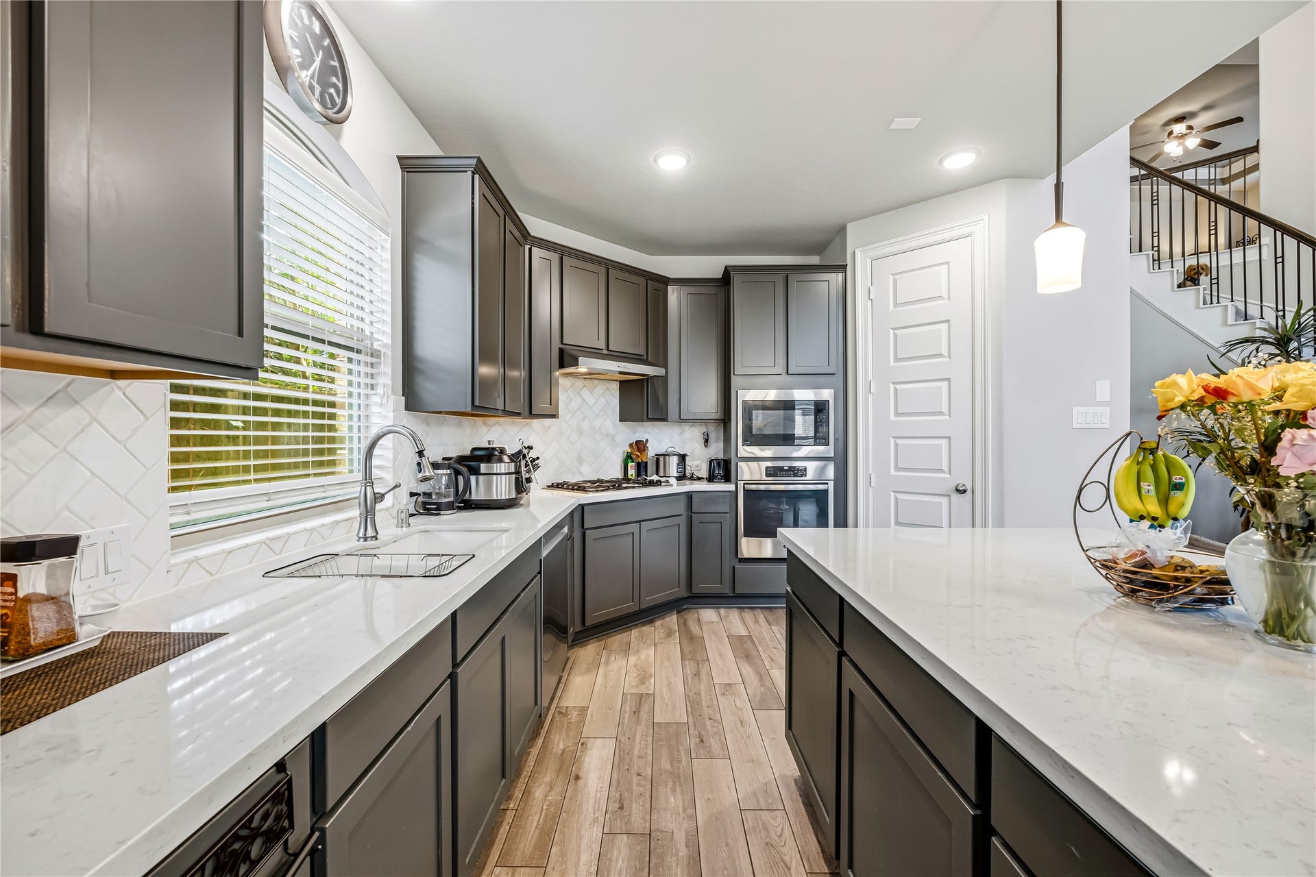 16843 Hemlock Grove Drive, Humble, TX 77346 16843 Hemlock Grove Drive, Humble, TX 77346