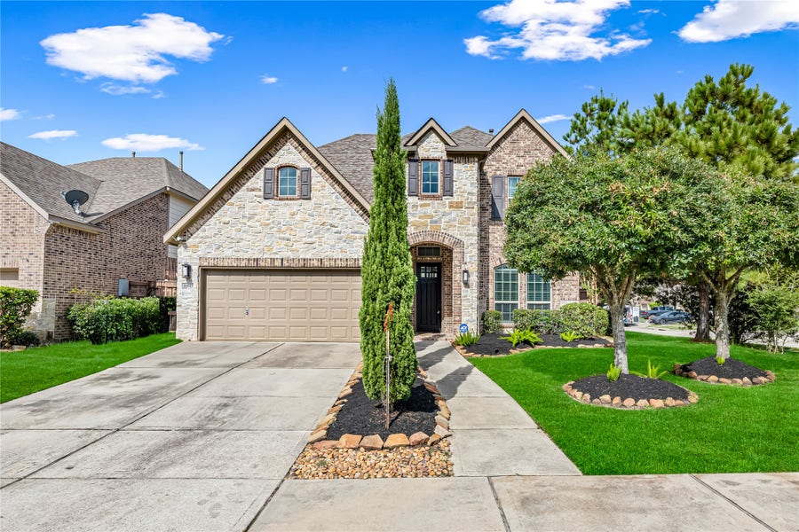 Property photo for 16843 Hemlock Grove Drive, Humble, TX