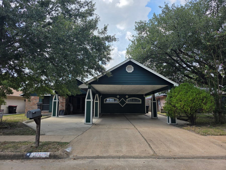 Property photo for 10239 Ella Falls Boulevard, Houston, TX