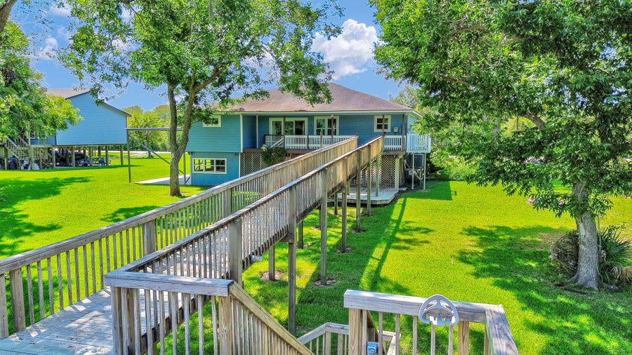 Property photo for 1902 County Road 506, Brazoria, TX